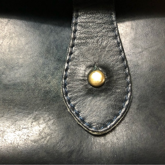 Vintage Small Crossbody Leather Bag Purse Front Flap Adjustable Shoulder Strap - Picture 7 of 16